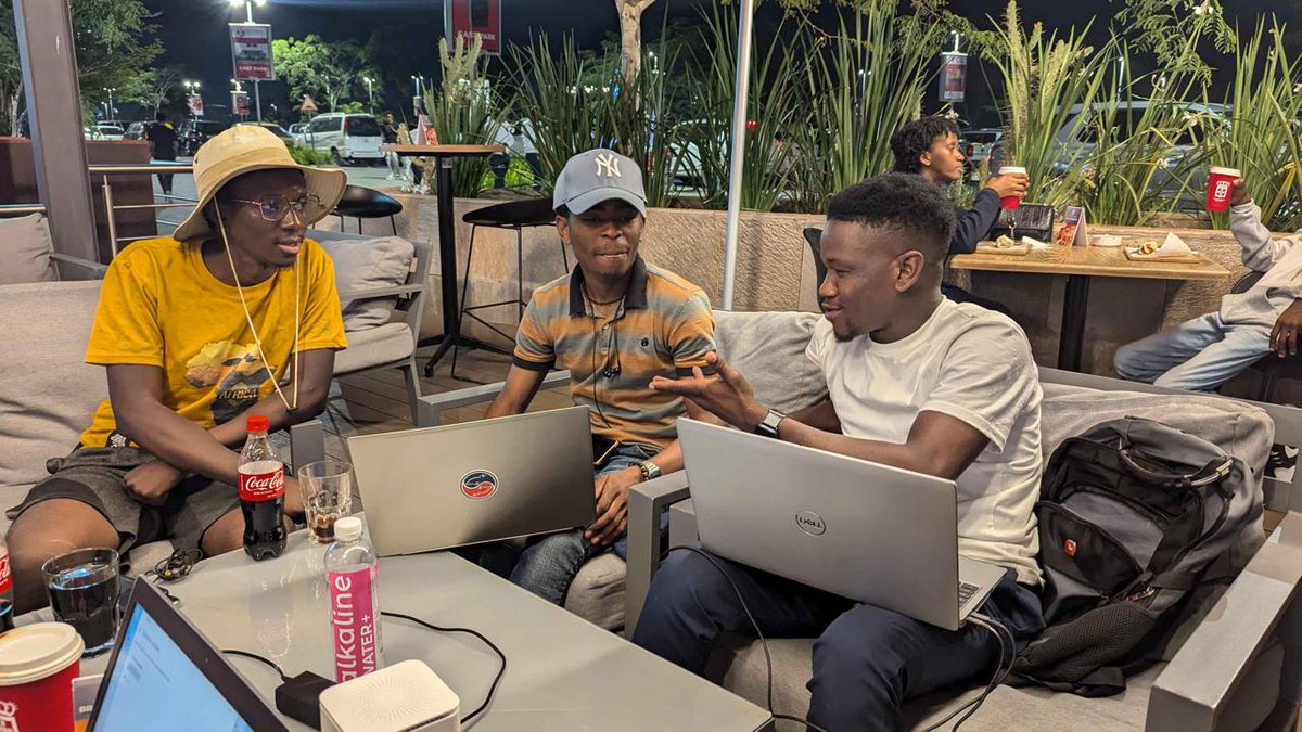 Hello to our hackers in Zambia ❤️🇿🇲 Crushing it 🔥