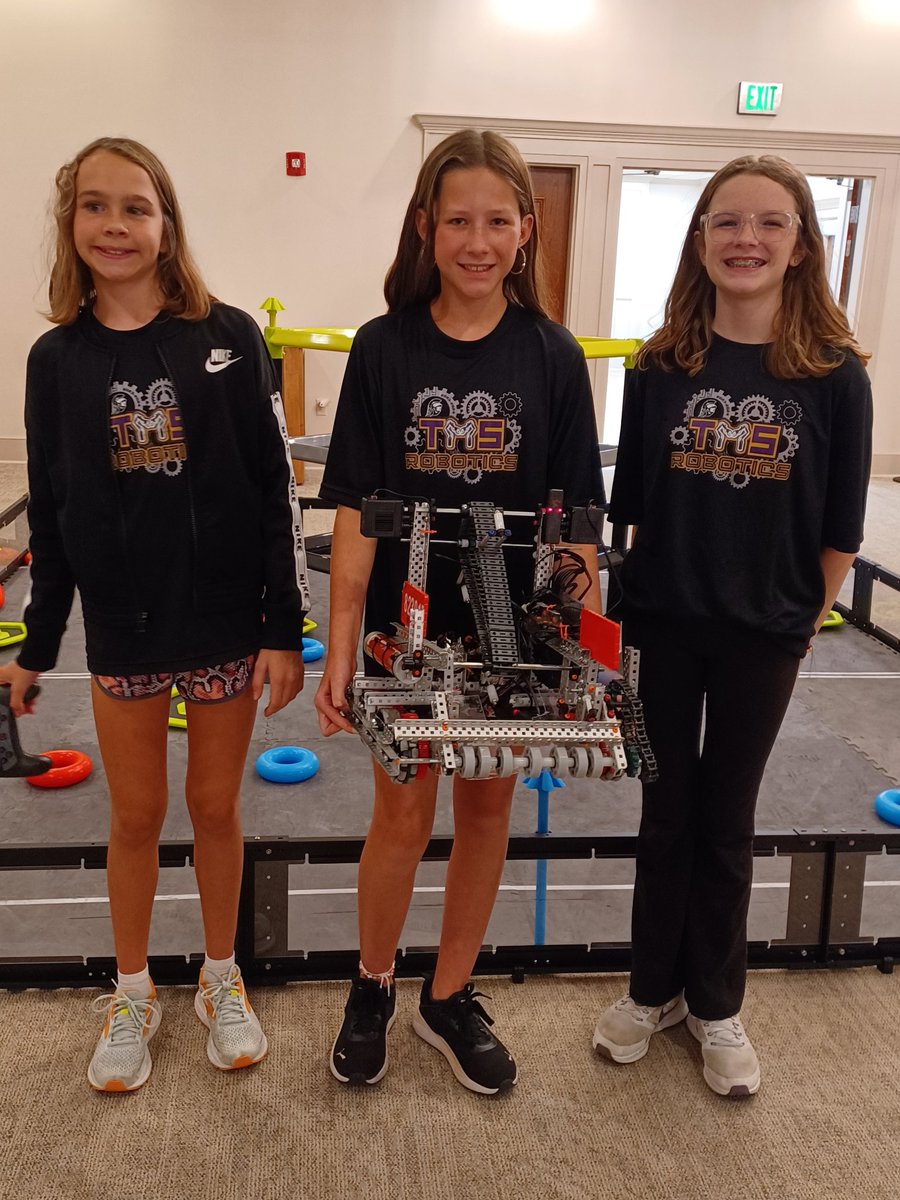 TroyRobots's tweet image. Incredibly proud to be called their coach! These girls ranked 6th in a MS/HS blended event &amp;amp; made it all the way to quarter finals on their first ever tournament &amp;amp; only 1 month I to school! #TMS #TSMS #girlpower