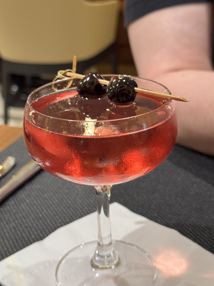 Trying out the newly opened #DeltaOne lounge at JFK <a href="/Delta/">Delta</a>