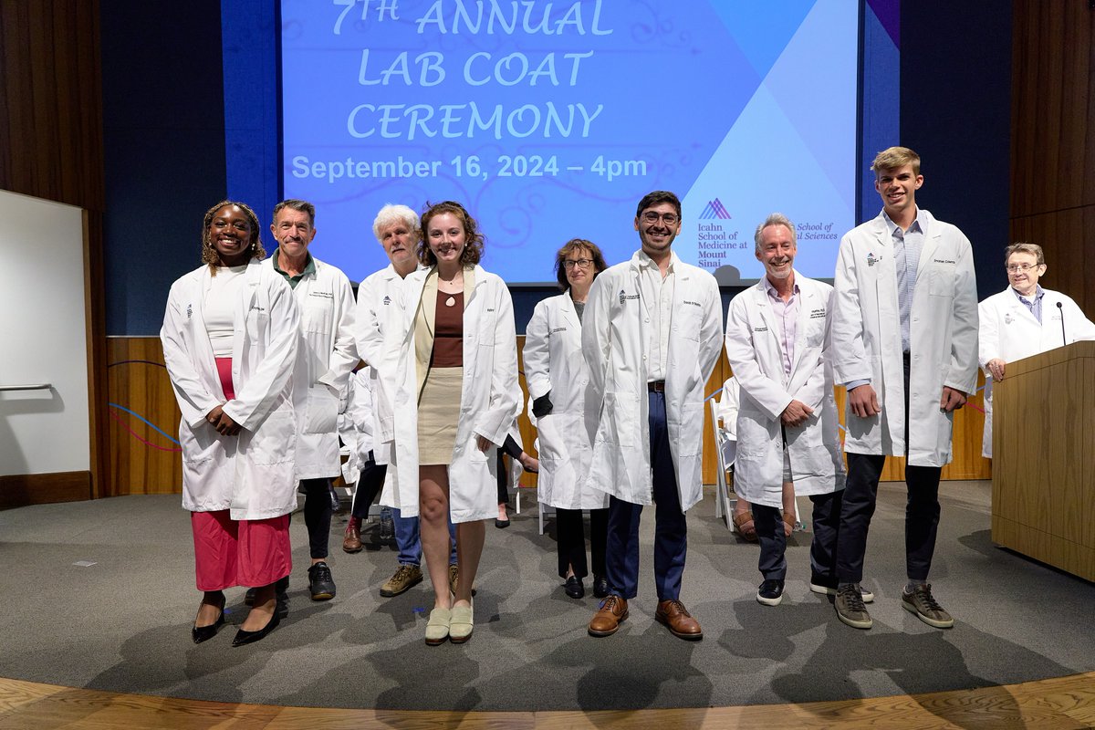 GradSchoolSinai's tweet photo. We recently celebrated our 7th Annual Lab Coat Ceremony. First year PhD students and third year MSTP students received their lab coats, which marks the beginning of their journey in academic research and training.

#LabCoat #GradSchool https://t.co/RX3rjn9aQZ