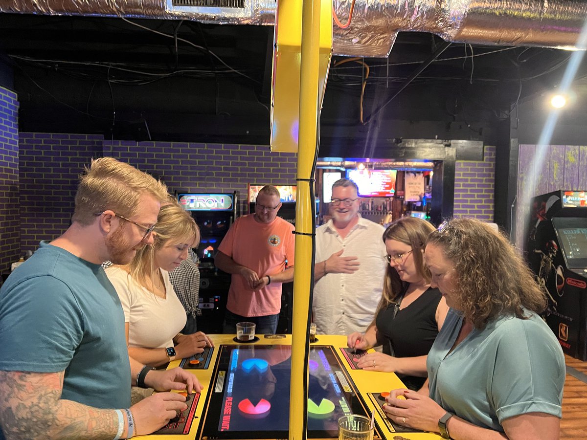 LaceyEckels's tweet image. 🗣️Shoutout to the incredible group of Teacher Navigators who spent their Saturday leading, learning, and pushing the boundaries of education! Together, they’re going to change the world. They also play a mean game of Pac-Man! #InnovatorsInEducation #AuthenticLearning #EduLeaders