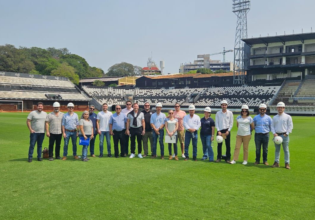agdws's tweet photo. Hoy realizamos una visita al estadio ODD con representantes de la nueva constructora adjudicada para la obra de remodelación Implenia Constructora, junto al presidente de @elclubolimpia, @cotonogues, la arquitecta Nicole Hellmers, Alejandro Dominguez Pérez, Julio Ernesto Jimenez, Gustavo Volpe y otros miembros del equipo que realizan este gran trabajo. 

El estadio ODD forma parte del proyecto de renovación de 62 estadios de Sudamérica que impulsamos desde CONMEBOL, reafirmando nuestro compromiso con el desarrollo del fútbol en la región. 

¡Lo que genera el fútbol, se reinvierte en el fútbol! ⚽️