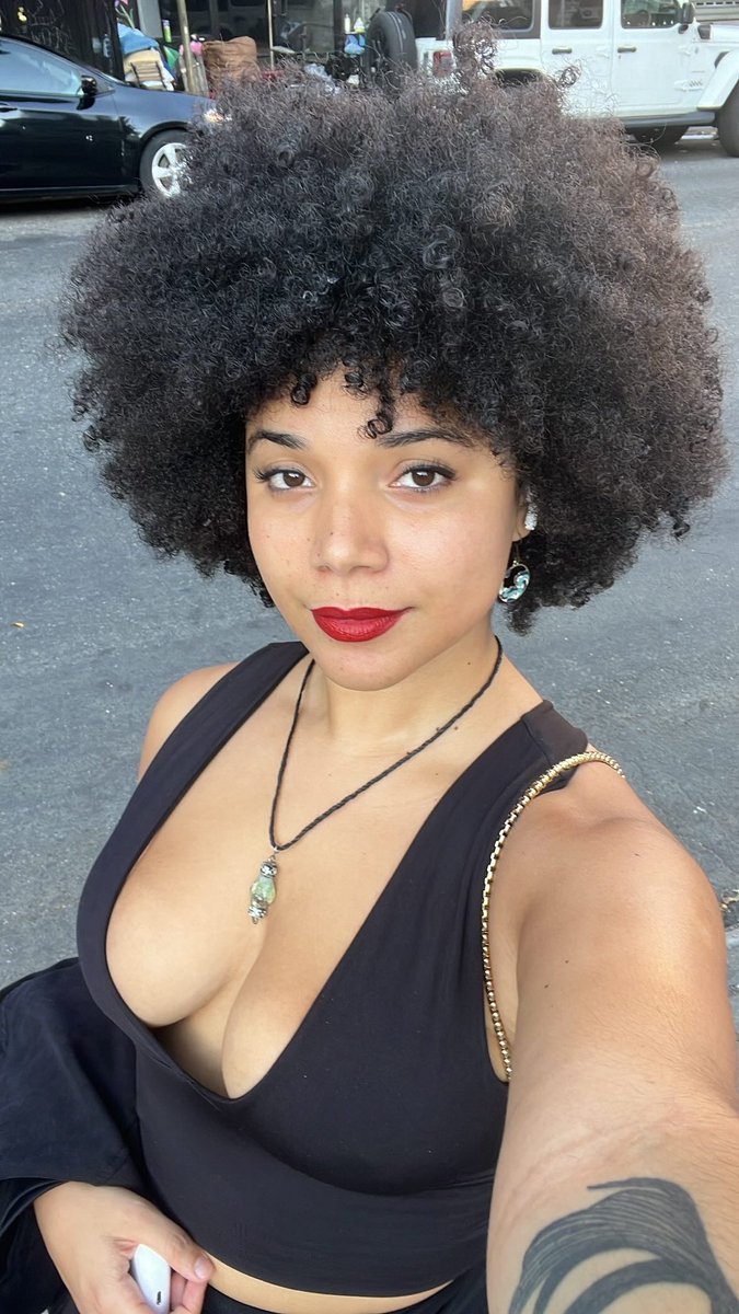 jordan🇬🇾 tweet media