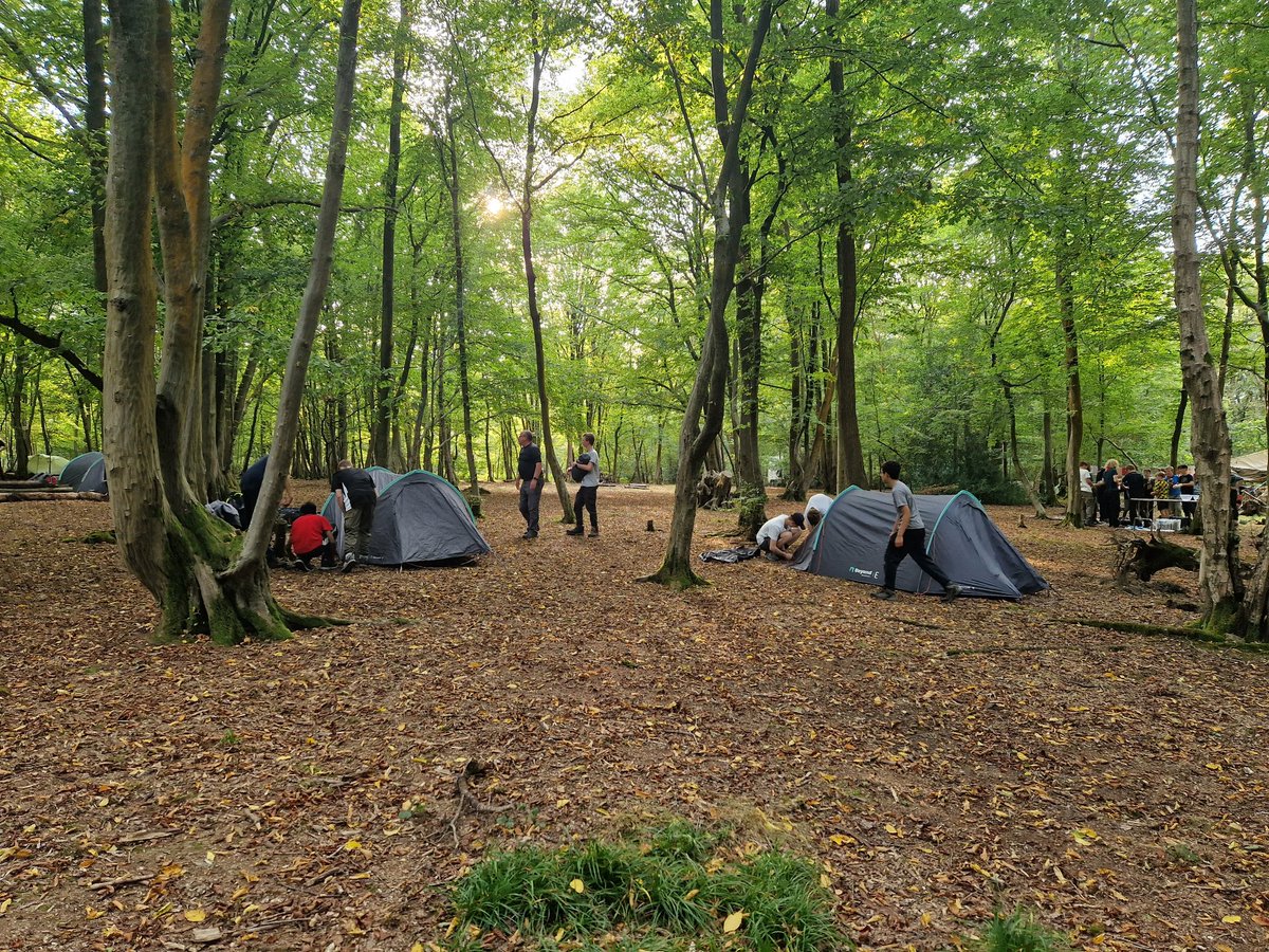DAOSdofe's tweet image. DAOS Bronze D of E Assessment
A great first day with students rising to the challenge of their Bronze expedition. Tents are set up and food is being cooked.
