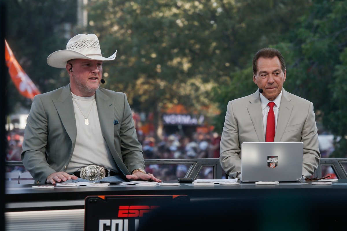 PaxsonHaws's tweet photo. @CollegeGameDay in Norman \\ Sept. 21, 2024 https://t.co/rHxNXL24XF