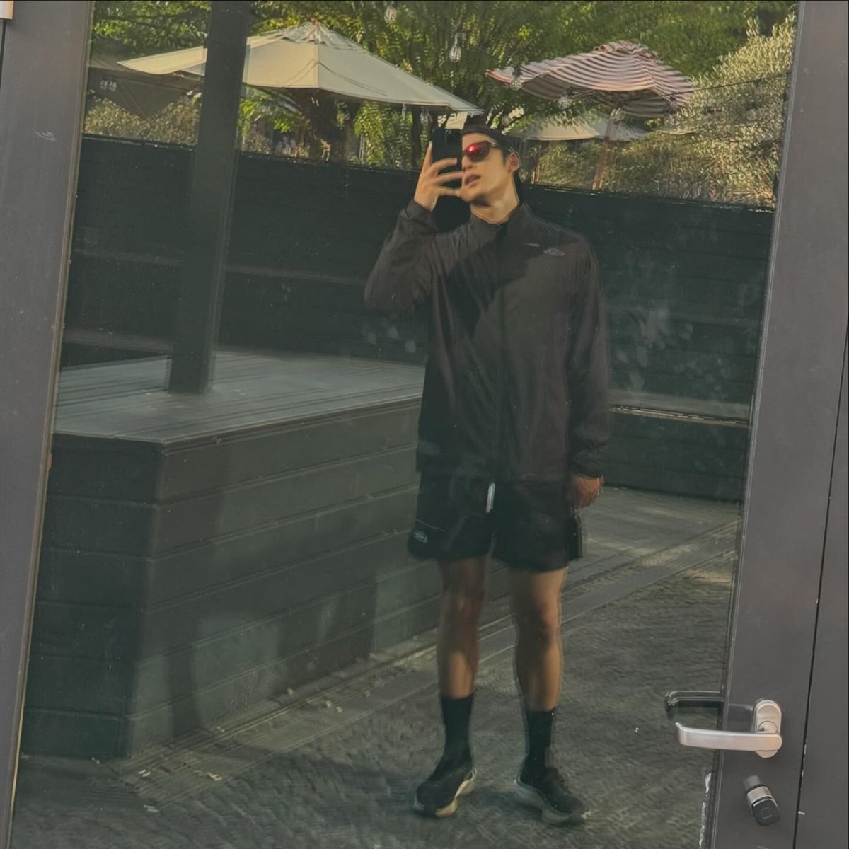 gyumedia's tweet photo. 240922 min9yu_k instagram post 📸 #민규 #세븐틴 

Run run run 
In Berlin🏃‍♂️ https://t.co/e7xIMVwDly