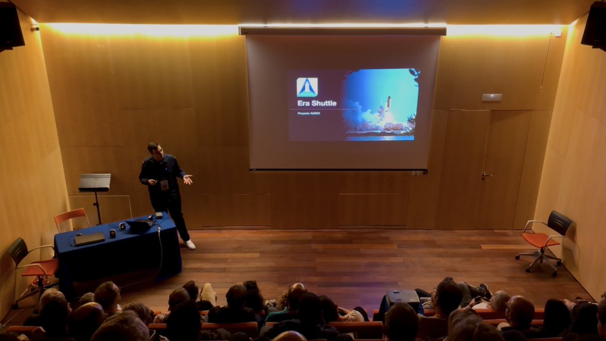 Hoy en <a href="/IberRadio/">IberRadio</a> hablando de #radio y vuelos espaciales tripulados.

¡Qué buen rato hemos pasado! 👏

Gracias a todos por llenar la sala, y que sigamos usando las radiocomunicaciones para impulsar los ámbitos #STEAM en las nuevas generaciones!