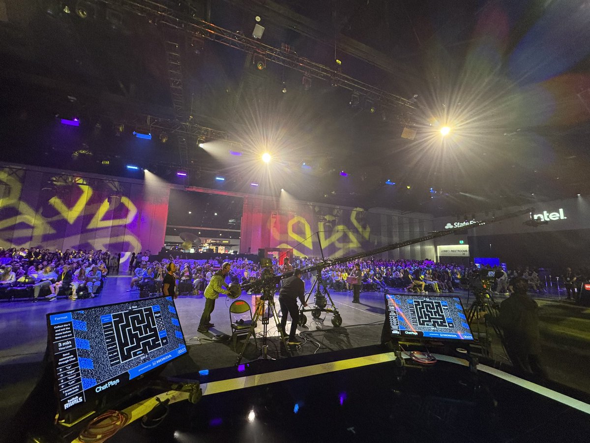 jojosolos tweet media