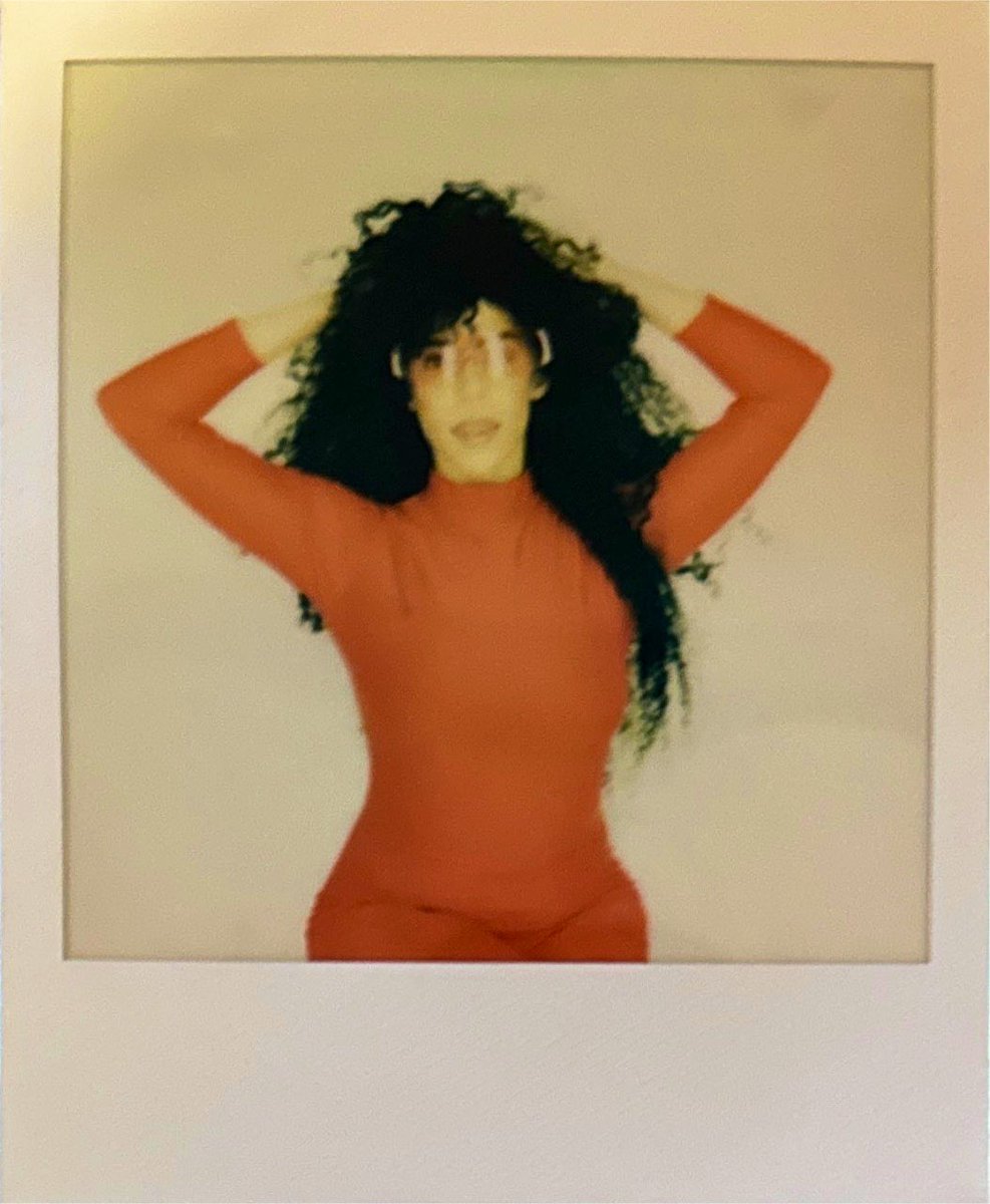 InstallationMag's tweet photo. Day 212 / 366 💃🏻 Catching all the electric feels from this instant portrait of Gavin Turek (@gavinturek) captured at Studio Rainer Hosch (@rainerhosch) ⚡️Can’t wait to see the DIVA OF THE PEOPLE live tonight at the @TheEchoLA 🪩 #mypolaroidperspective #polaroidI2 https://t.co/l1u2X8UhkO