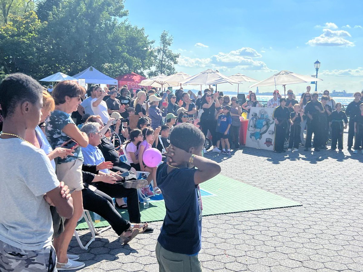 Charlesdfall's tweet photo. Excited to announce that the annual Battery Park City Block Party is back! Huge thanks to the BPCA for sponsoring this great event and to CB1 for their tireless advocacy. Looking forward to an even bigger celebration next year! #Community #BatteryParkCity #61st District https://t.co/meJWCuyVHI