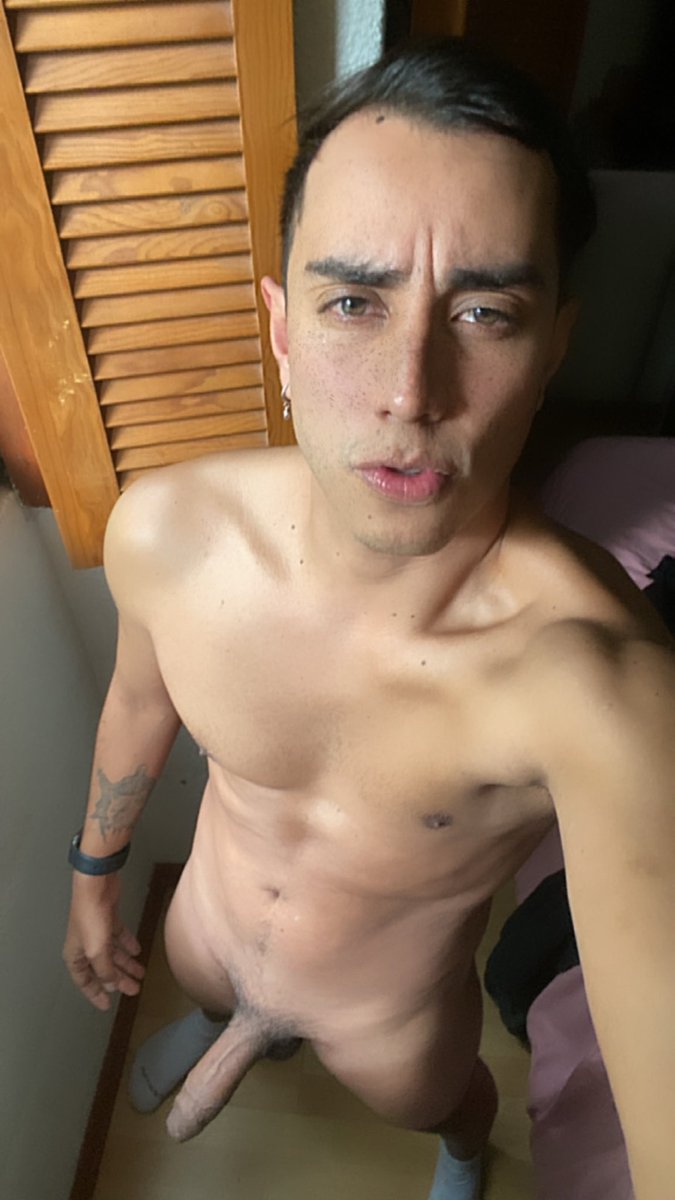 MaxxxGatito's tweet photo. Ando bien caliente 🔥 ayudaaaaa https://t.co/8qmGFZcNcy
