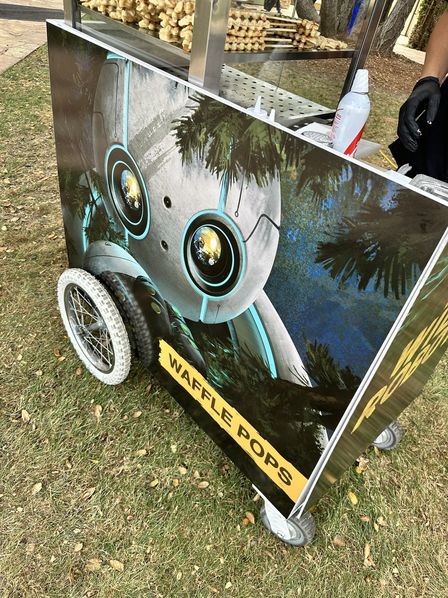 karenidelson's tweet photo. A great visit to the @Dreamworks campus to see #TheWildRobot and meet Peter Brown, the author of the incredible book. https://t.co/uBnMG36nhw
