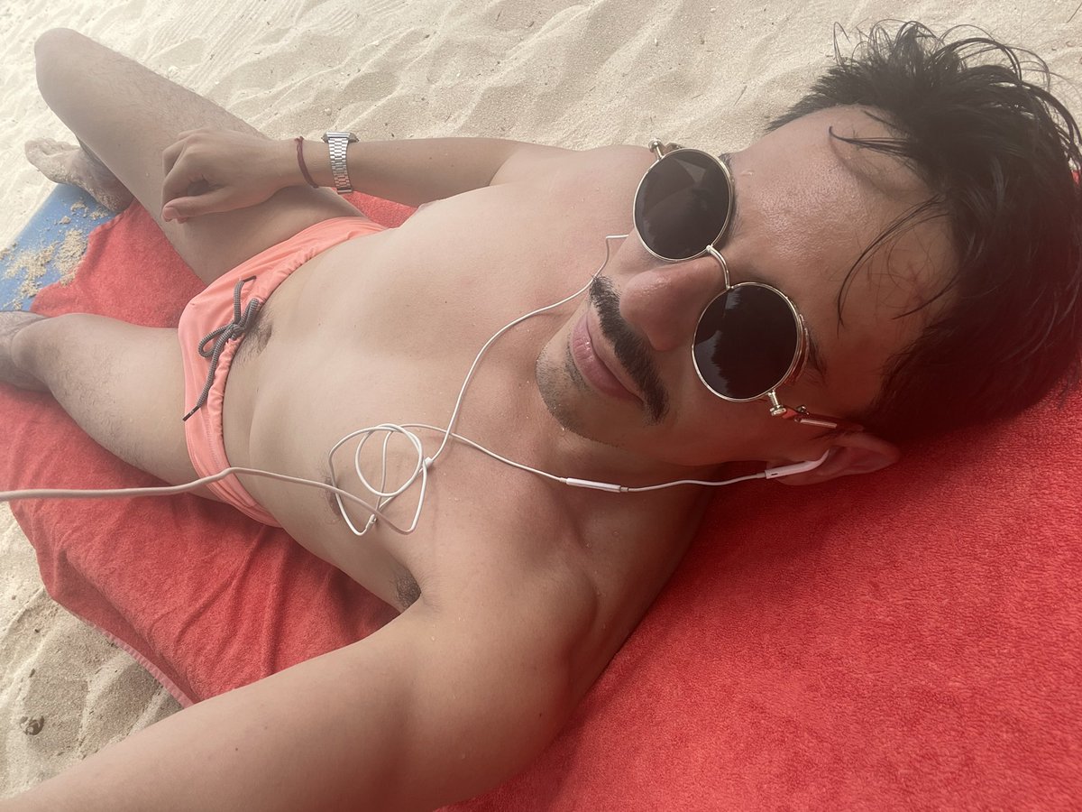 Rodrigorack's tweet image. 🔥 cerrando  ciclos . 🌊 Desconectar, disfrutar y reconectar con lo que realmente importa. 💫 #FeelingMyself #CozumelVibes #NewMe #GayAndProud #speedo #gayman #GayVibe