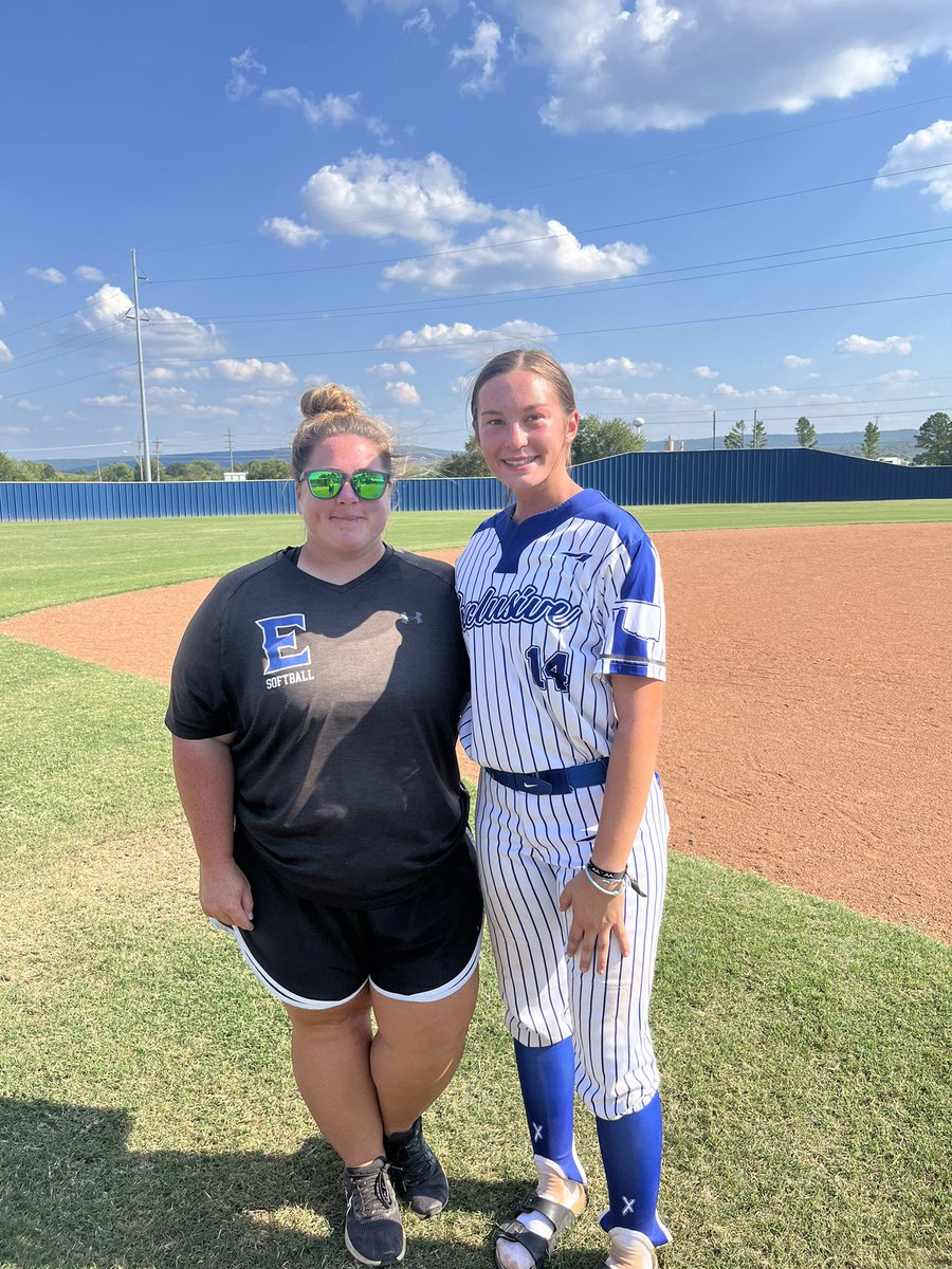 Had a great day at Eastern Oklahoma State College today! Lots of great people and great coaches! 💙💛
<a href="/EOSC_Softball/">Eastern OK Softball</a> 
<a href="/07Exclusive/">Oklahoma Exclusive 07 National Parker</a>