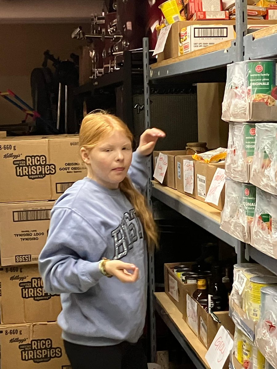 AlberniArmy's tweet photo. Thank you to everyone who helped out with our community Thanksgiving Food Drive today! You helped a lot of families! Thank you! https://t.co/lIpyKbbg6t