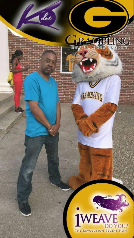 IWeaveSteve's tweet photo. JSU VS GRAMBLING! Two Schools Who Mean So Much To Me! One School Raised Me &amp; The Other School Supported Me! This Is What HBCU Football Is All About! Tradition, HOF Coaches, HOF Players, The Fanbases. The Battle Of I-20! Yeah The Queens Also! I Am Always #HBCUFIRST! https://t.co/7DR83gFJfq