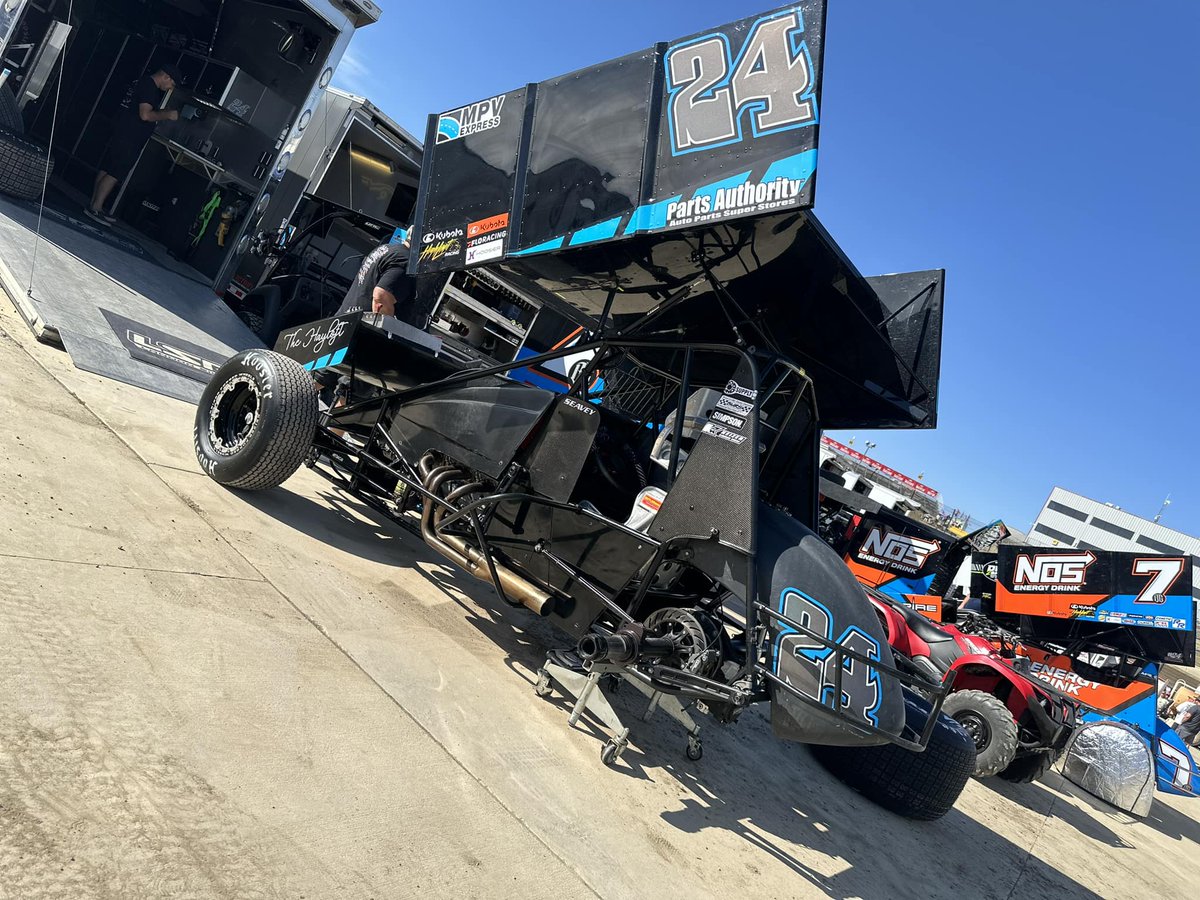 USAC Racing (@usacnation) on Twitter photo .<a href="/Logan_Seavey/">Logan Seavey</a> is the only driver competing in all 4 #4Crown divisions tonight at <a href="/EldoraSpeedway/">ELDORA SPEEDWAY</a>.
π <a href="/AbacusRacing/">Abacus Racing</a> USAC <a href="/NosEnergyDrink/">NOS Energy Drink</a> National Midget
π Abacus USAC <a href="/AMSOILINC/">AMSOIL INC</a> National Sprint
π <a href="/MotorsportsRice/">Rice Motorsports</a> / Abacus USAC Silver Crown
π <a href="/LandonSimon24/">Landon Simon</a> <a href="/HighLimitRacing/">High Limit Racing</a> .<a href="/Logan_Seavey/">Logan Seavey</a> is the only driver competing in all 4 #4Crown divisions tonight at <a href="/EldoraSpeedway/">ELDORA SPEEDWAY</a>.
π <a href="/AbacusRacing/">Abacus Racing</a> USAC <a href="/NosEnergyDrink/">NOS Energy Drink</a> National Midget
π Abacus USAC <a href="/AMSOILINC/">AMSOIL INC</a> National Sprint
π <a href="/MotorsportsRice/">Rice Motorsports</a> / Abacus USAC Silver Crown
π <a href="/LandonSimon24/">Landon Simon</a> <a href="/HighLimitRacing/">High Limit Racing</a>