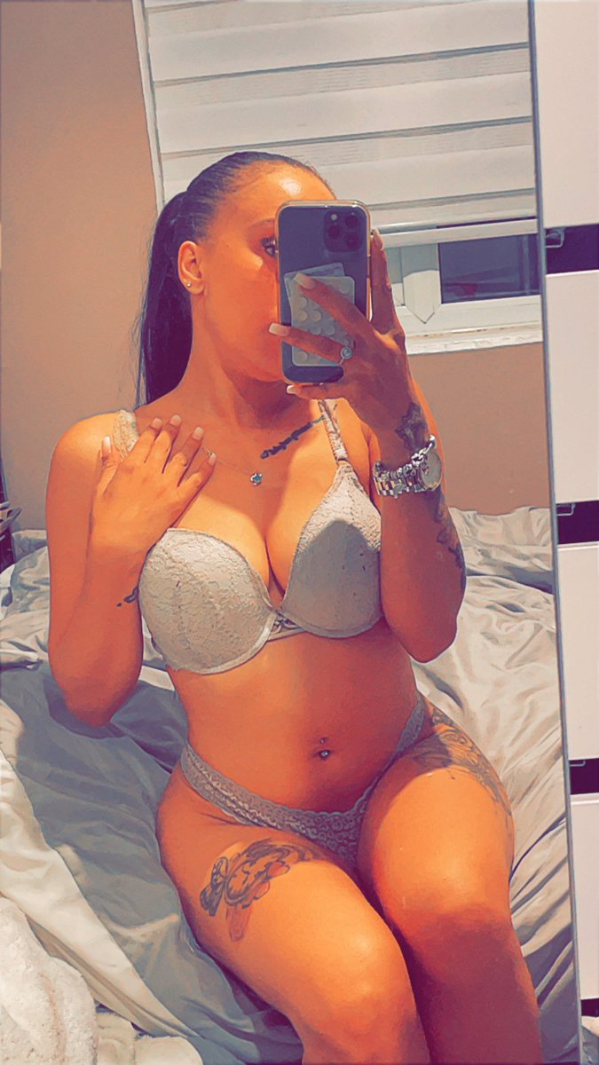 unknowntee123's tweet photo. Customs and FaceTimes 😈 https://t.co/WbQuV2rXgB