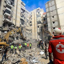 Ontploffingen in Beiroet en dreigement Hezbollah: dit was de week in Libanon dlvr.it/TDWxtl