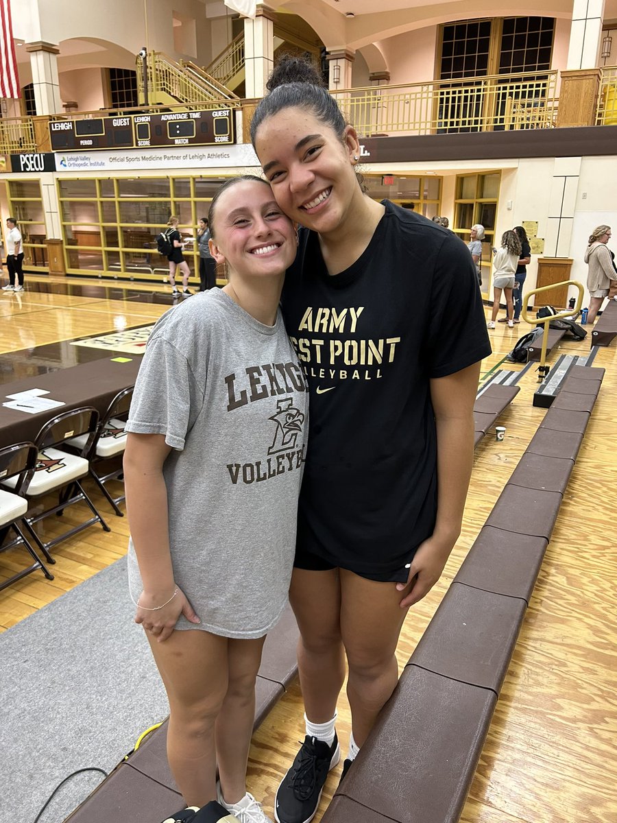 More Saints Volleyball alum matching up this weekend with Tatum Grimes of Army taking on Sophia Bond of Lehigh!