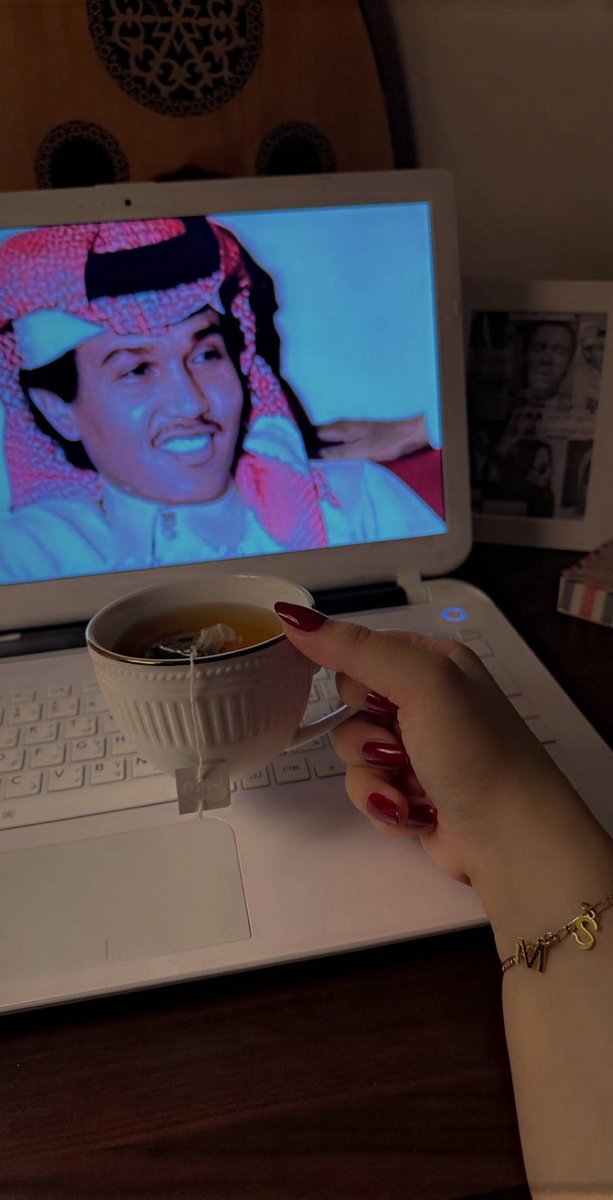 Rima295295's tweet photo. هُنالك أكثر من طريقة مُجربة وسريعة للبُكاء؛ 
أفضلُها أن يخيب ظنك فتبتسم!
#صفا الموسوي https://t.co/ozwMAkQSng