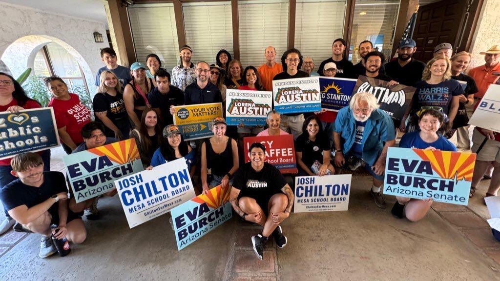 A_DLCC's tweet photo. Teachers, students, parents, and education advocates joined us all across the state for our Education Weekend of Action! 🎊

We know that Investing in our public schools is an investment in our future! Join us from now until Election Day! 
https://t.co/h2xHAtFzi4 https://t.co/yMhDNVNCvN