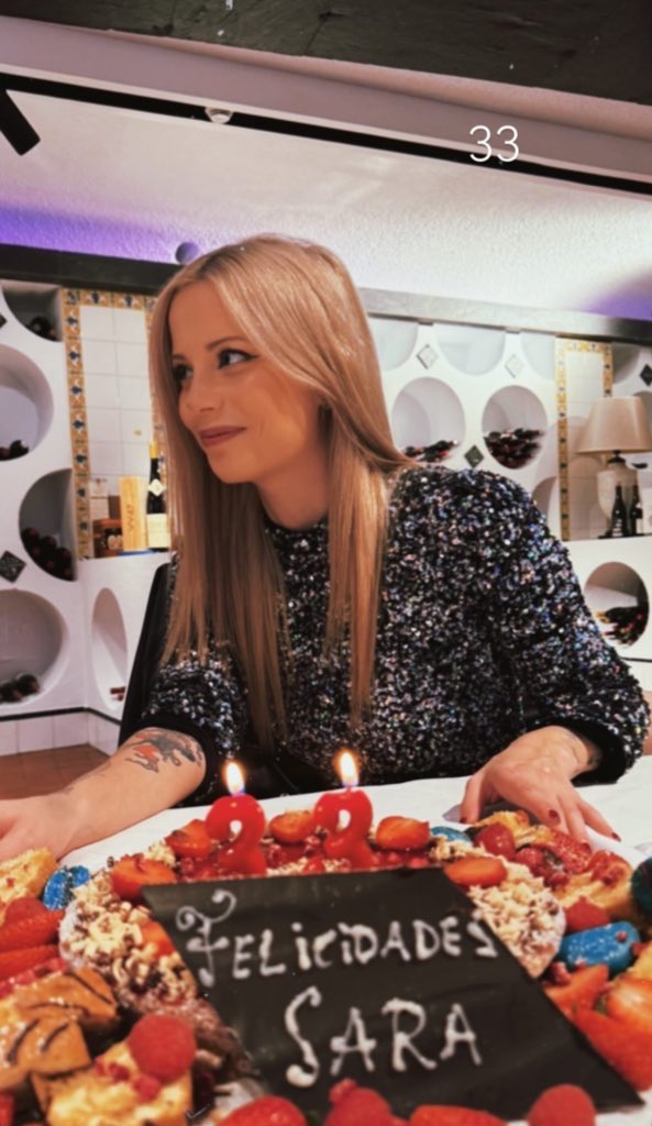 Sonríe siempre reina <a href="/_biyin_/">Biyín</a> 💜💜💜🥰😉