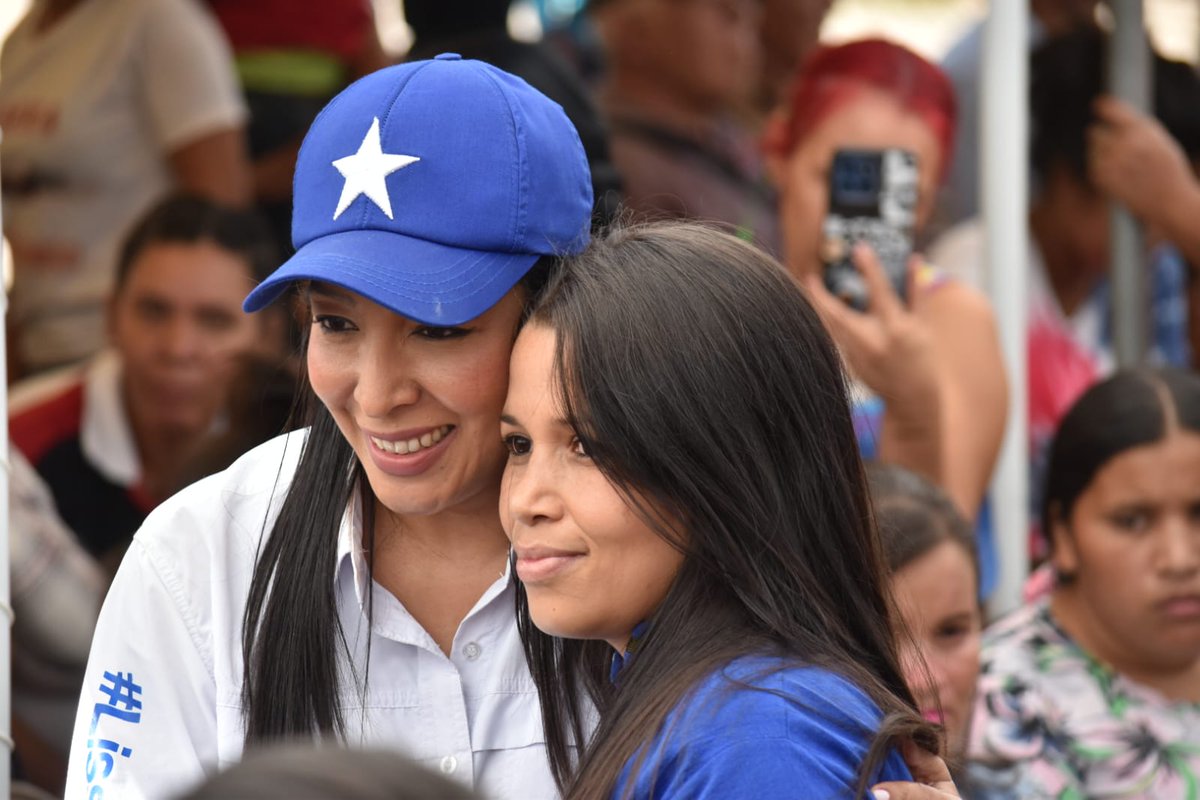 LissiCano's tweet photo. ¡#GUAIMACA ESTAMOS FIRME!

Gracias por el cariño y por su decidido apoyo. Nuestro compromiso siempre. 

#PapiALaOrdenPresidente #NelsonChavezAlcalde #LissiDiputada #PedaleandoAndo https://t.co/lbGkAdEAlp
