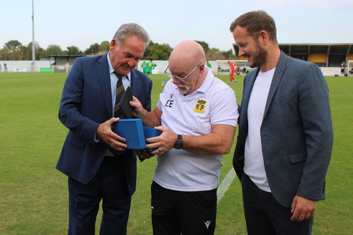 LocalBusDriver's tweet photo. At today's @IsthmianLeague match at @cheshuntfcscore ,manager @cw_edwards received an award marking 300 competitive matches in charge of The Amber's 👏👏👏👏 https://t.co/6VBEhfzrQ0