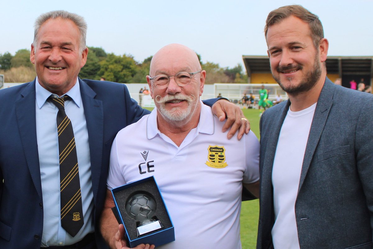 LocalBusDriver's tweet photo. At today's @IsthmianLeague match at @cheshuntfcscore ,manager @cw_edwards received an award marking 300 competitive matches in charge of The Amber's 👏👏👏👏 https://t.co/6VBEhfzrQ0