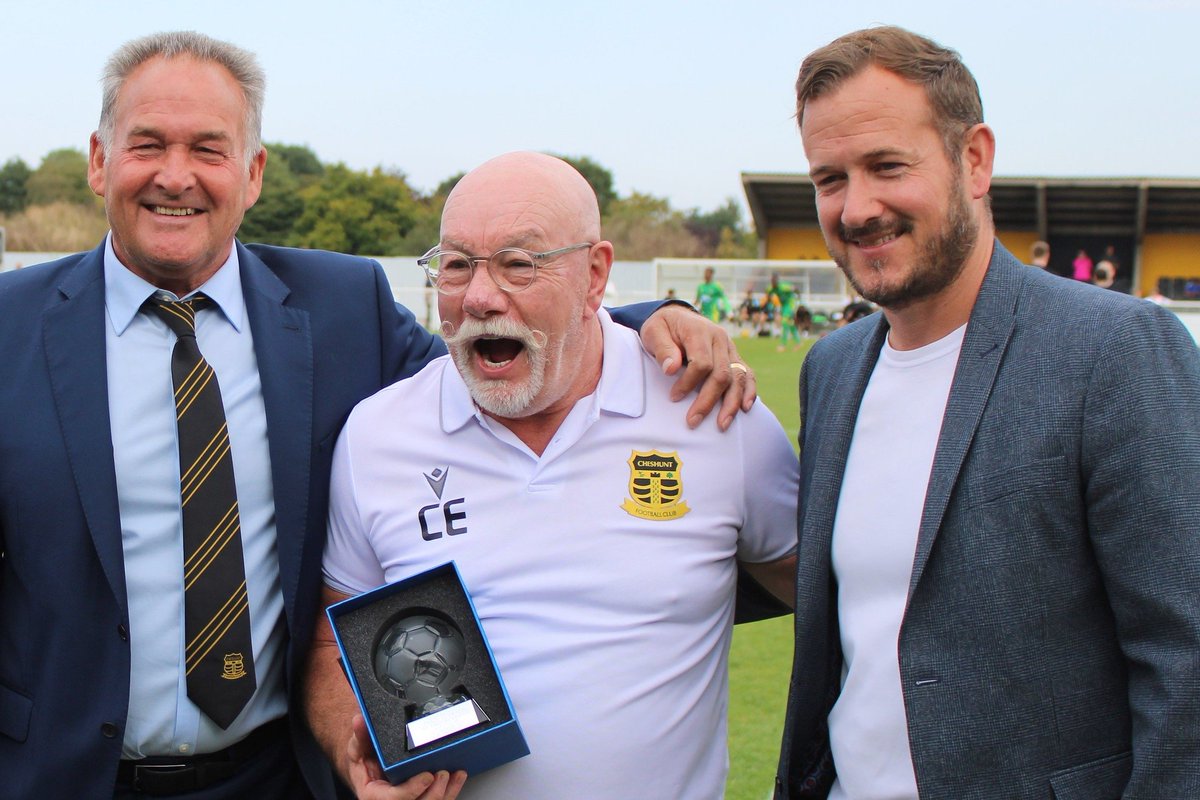 LocalBusDriver's tweet photo. At today's @IsthmianLeague match at @cheshuntfcscore ,manager @cw_edwards received an award marking 300 competitive matches in charge of The Amber's 👏👏👏👏 https://t.co/6VBEhfzrQ0