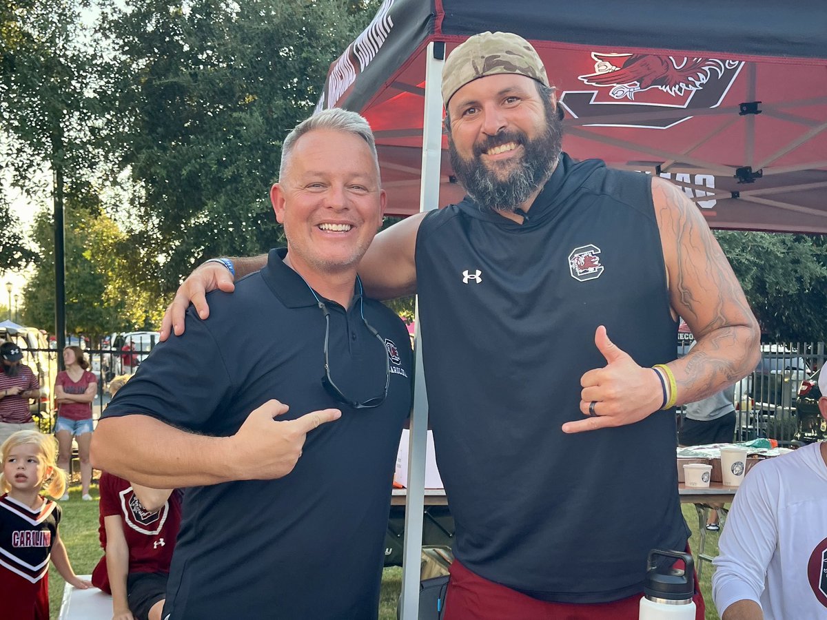 Daniel_Bonds's tweet image. Goal accomplished today - met @StephenGarcia #bigfan