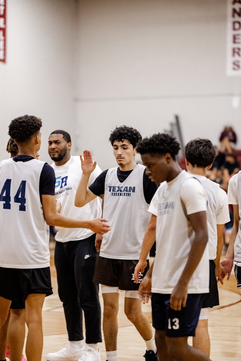 Runnin'Texans tweet media