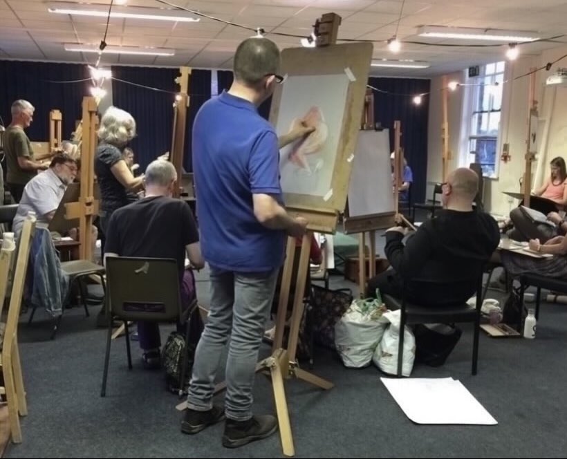 CarlHardwick4's tweet photo. Life Drawing, Westgate Studios
Have a go, it’s an Informal relaxed atmosphere, come and join us, you’ll love it. 
It’s on Every Thursday from 7:00 until 9:00 all for £7:00 🎨 https://t.co/dTJdDs8qLQ