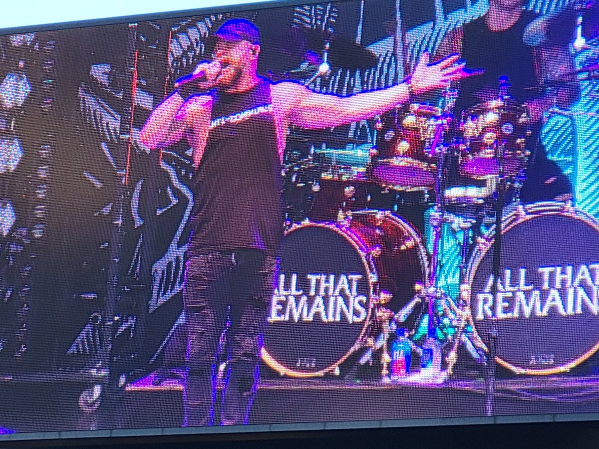 CKoteles's tweet photo. @philthatremains Phil and the guys brought it in Michigan tonight! https://t.co/ek7mbO5bgf