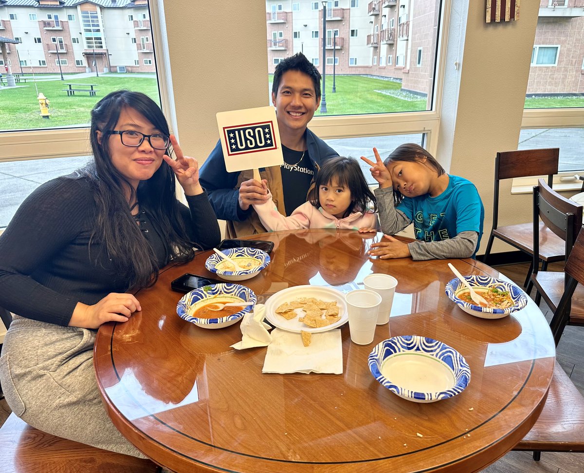 USOAlaska's tweet photo. Thank you to the JBER Hispanic Heritage Month Committee for volunteering your time and making Family Fun Night a success! 
#FOrThePeopleWhoServe @The_USO https://t.co/gJIBUnV9GT