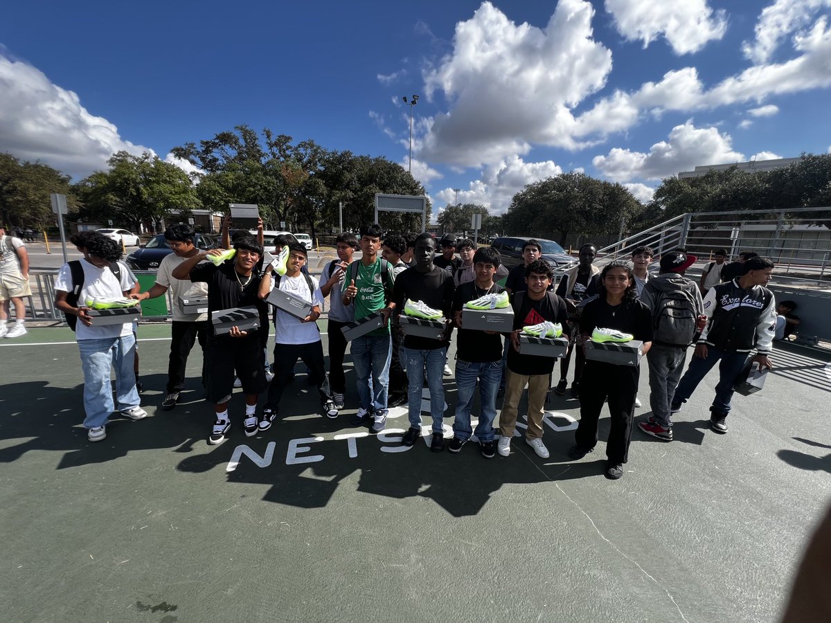 InternationalHS's tweet photo. Raider soccer is so grateful to ⁦@FleetAustin⁩ &amp; @3stripesrunningtx 4 their generous donation of cleats. Shout out to IHS’s Coach Barahona for connecting campus with golden community partners ❤️! https://t.co/6LAGxUvw1Y
