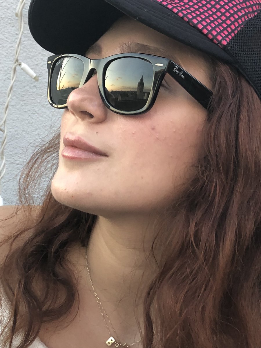 tutarkader_'s tweet photo. Ağlamıyor bebeğim gözüne Galata kaçtı❤️😂 @luffyvegas https://t.co/004g4Uuy9D