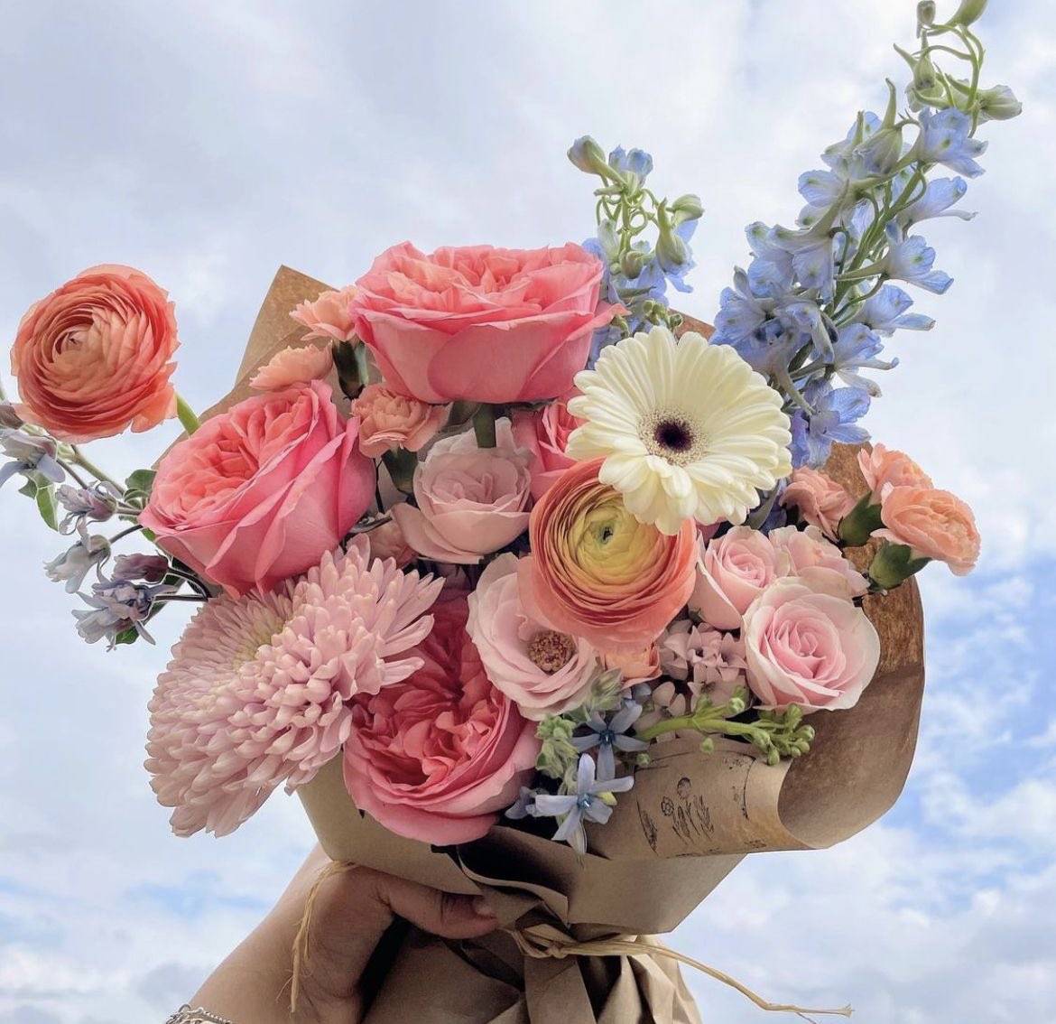 Feliz primavera, demonio, los amo.