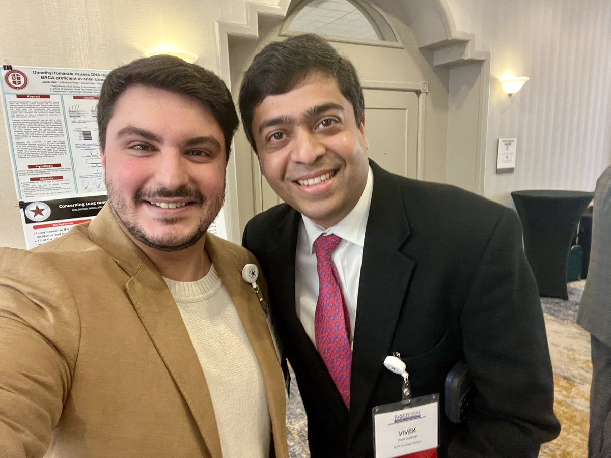 mjmoussa_'s tweet image. 🙌 Honored to meet int’l #PrecisionMedicine leader Dr. @VivekSubbiah at #TxSCO2024!

💊Inspiring talk on tumor-agnostic drug development (targeting NTRK, BRAF, HER2, etc.) &amp;amp; enlightening perspectives on gradual revolution of #CancerData to the AI-powered multi-input model!