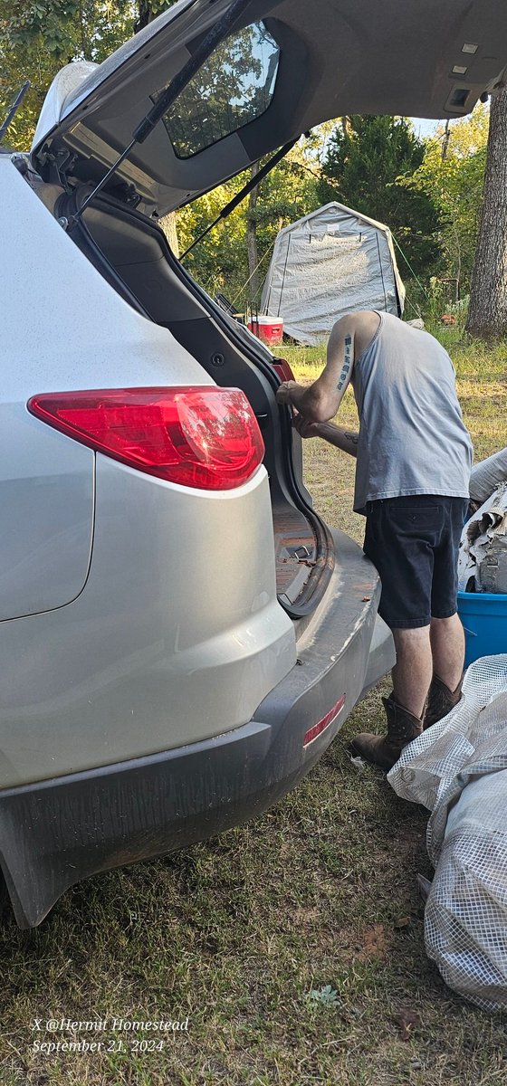 HermitHomestead's tweet image. This man is always working 💪 for us. Fixing all the small things, that always end up being so much bigger. He educates himself on what he doesn't know so we don't have to pay someone else. I definitely got one of the good ones. 

#hubby #goodone #workshard #hardworking #myman