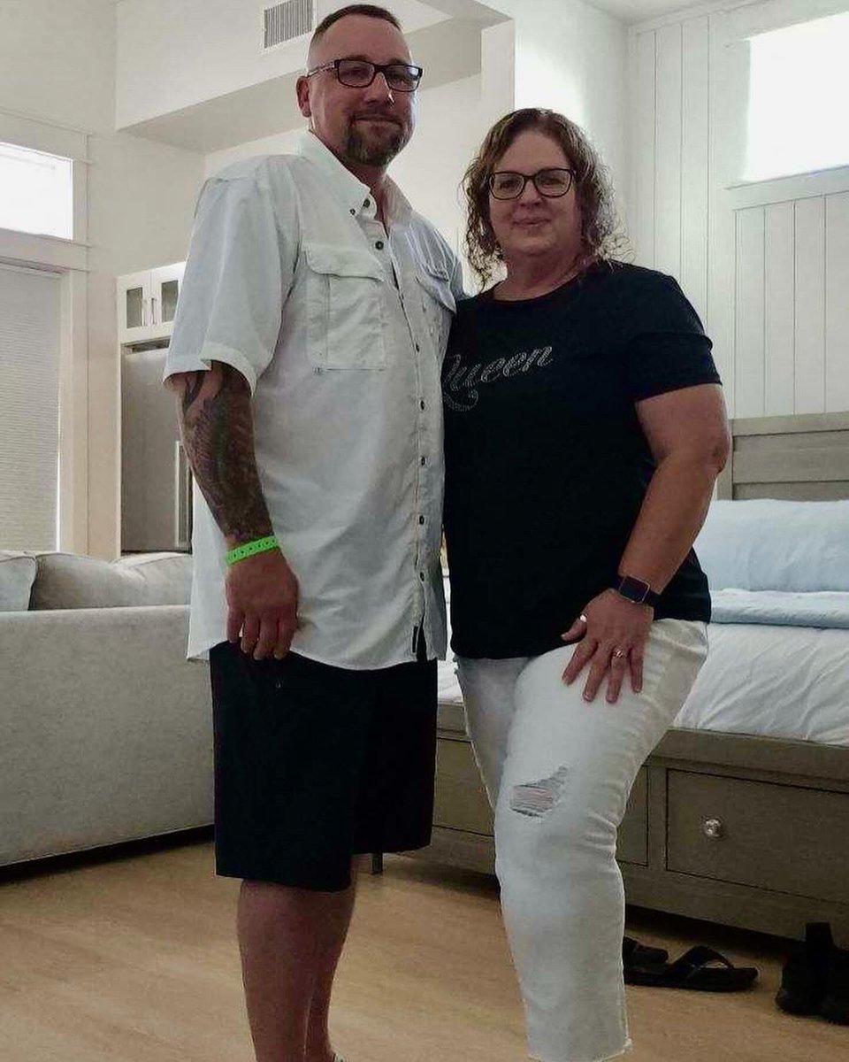 AmberCook34's tweet photo. Happy birthday to the greatest man in my life!!!! I was blessed with a hard working, fishing, hunting, beer drinking, most amazing barbecue chef, best friend. The kids and I can’t thank you enough for all you do for our family. Grands too!!!! 🍻🥰💯👏🎉🎂🥳@shannonc30 https://t.co/1jkVGe0vT0