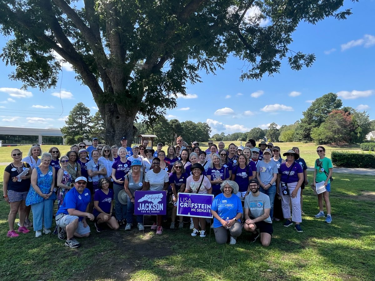 LisaGrafstein's tweet image. So proud of this team for another great canvass! Thank you to @NeighborsOnCall and our wonderful volunteers for making this possible! #whenwekNOCkwewin #ncpol #Election2024