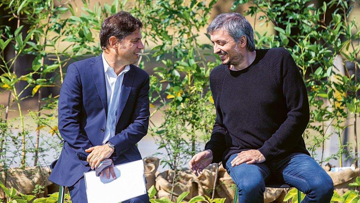 MorenoVuelve's tweet photo. Lo más importante de la pelea entre La Campora, Maximo Kirchner y Axel Kicillof son las diferencias que tienen respecto de las propuestas para resolver la deuda con el FMI, bajar el precio de los alimentos y reindustrializar el país

Nah mentira, ninguno tiene propuestas https://t.co/feY4Ikgb9b