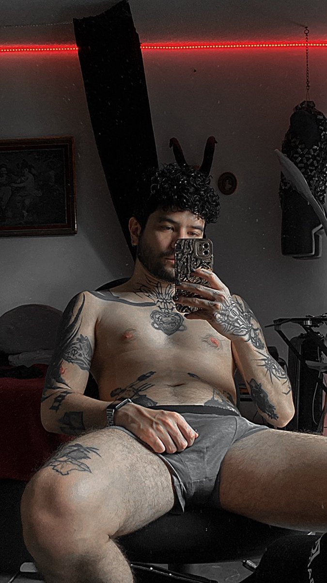 Whisper__ink's tweet photo. 😈 https://t.co/Im2juYUsB2