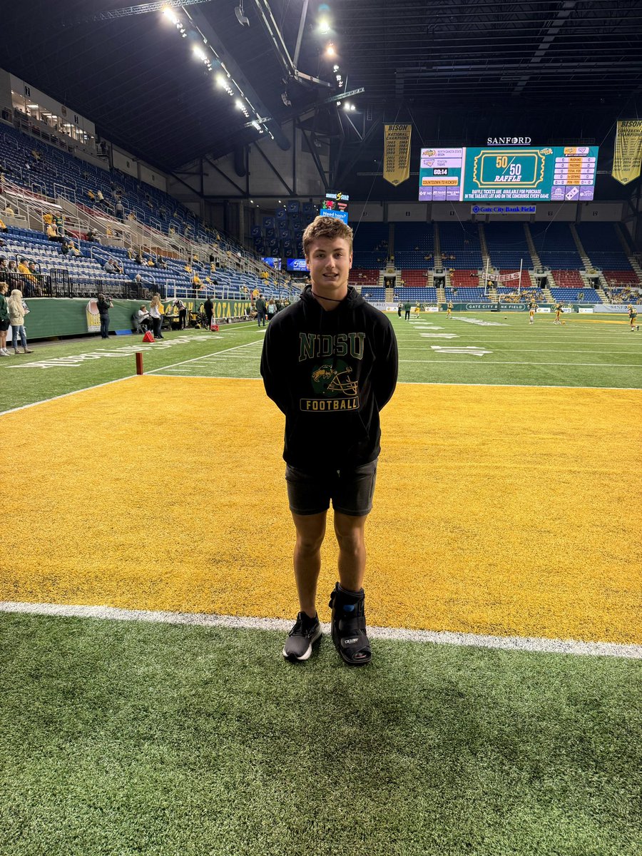 Had a great time <a href="/NDSUfootball/">NDSU Football</a> today! Thanks for the invite <a href="/JamoBrown_/">Jamison Brown</a>