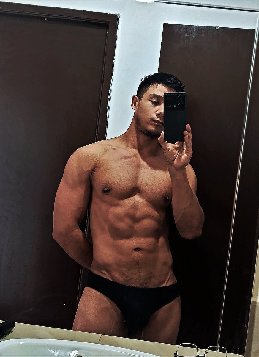 jhonnlaz66's tweet photo. Definiendo 💪🏻 https://t.co/UuYYCts9ph