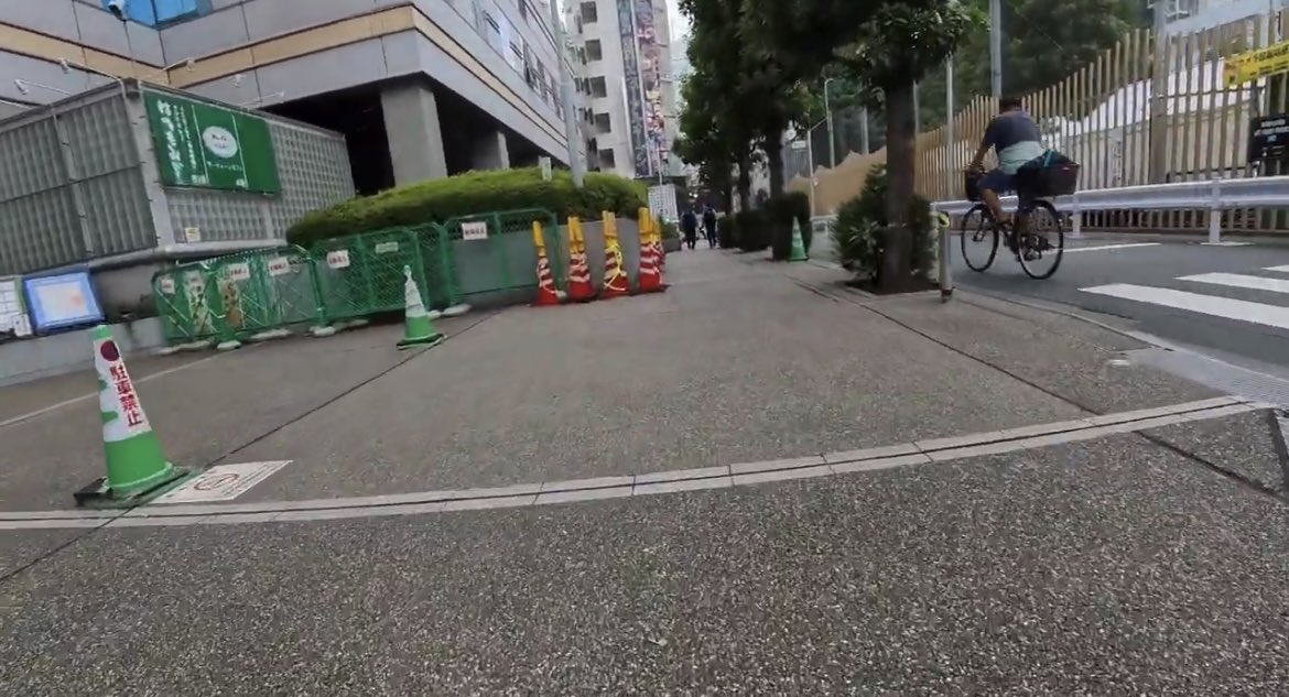 朝から立ちんぼしてるよ
誰かきてほしい