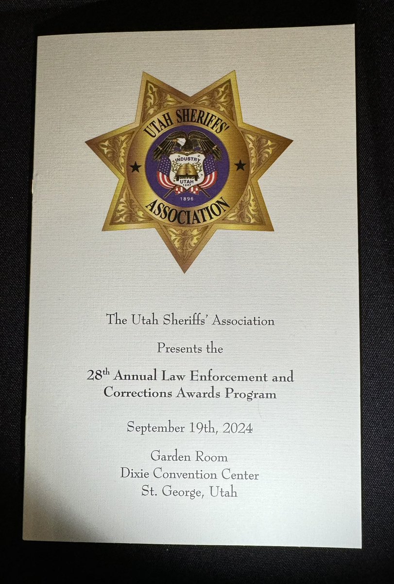 KennedyForUtah's tweet image. It was an incredible honor to receive the Utah Sheriffs’ Association Honorary Sheriff Award. I am deeply grateful to stand alongside and work with the brave men and women of law enforcement who dedicate their lives to protecting our families and communities. We are fortunate to…