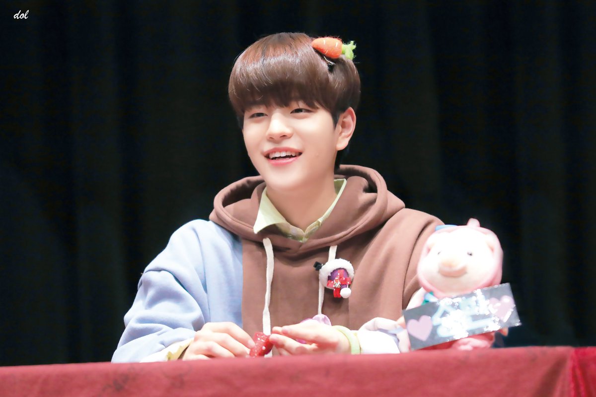 dol_minmin's tweet photo. ✨️HAPPY SEUNGMIN 🐶DAY✨️

#HappySeungminDay
#승민아_평생_옆에서_노래해줘
#승민아_우리_천천히_영원하자
#OurMiniverseSeungmin https://t.co/QGlREHWv3A